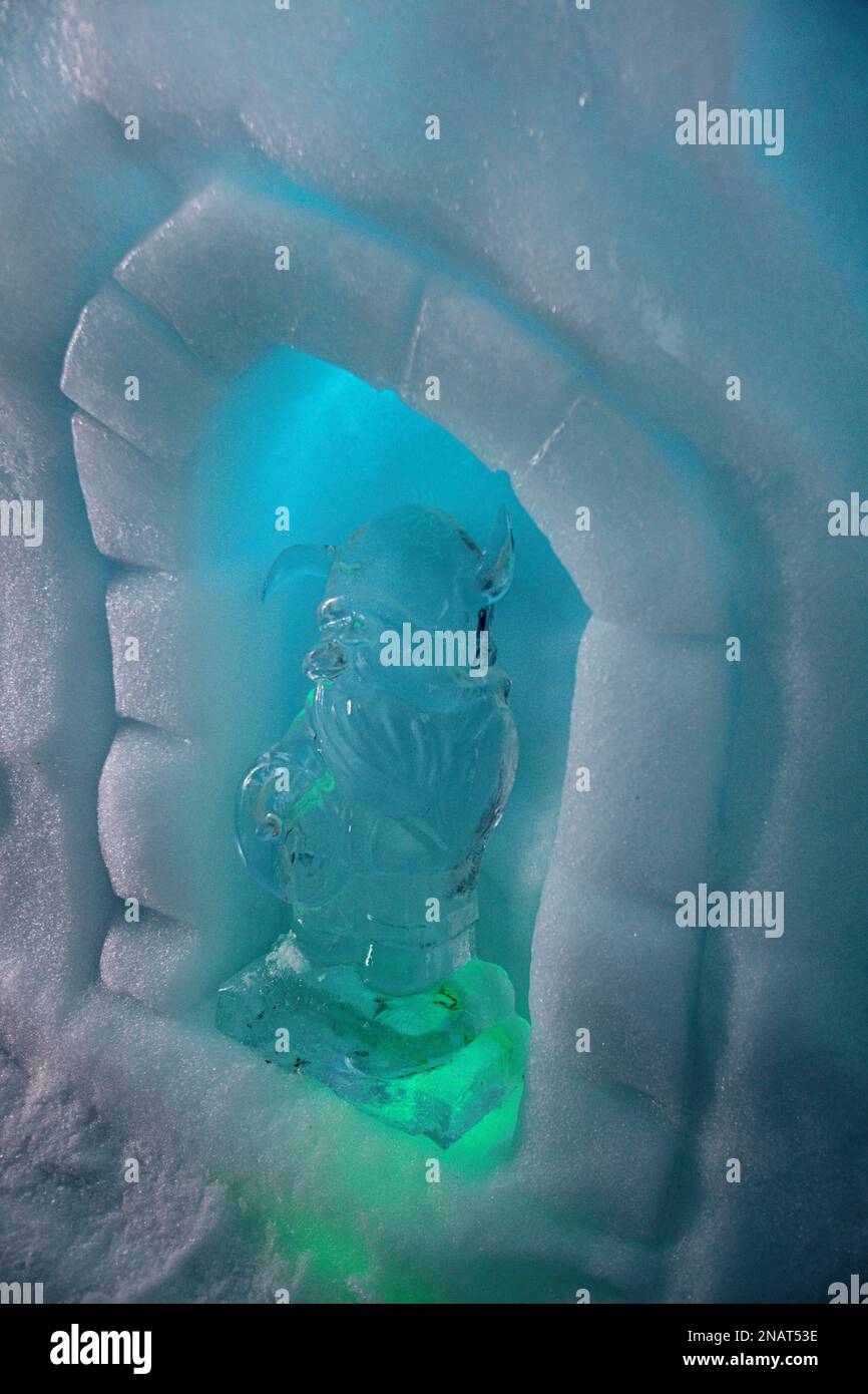 Ice Castle nel lago George Foto Stock