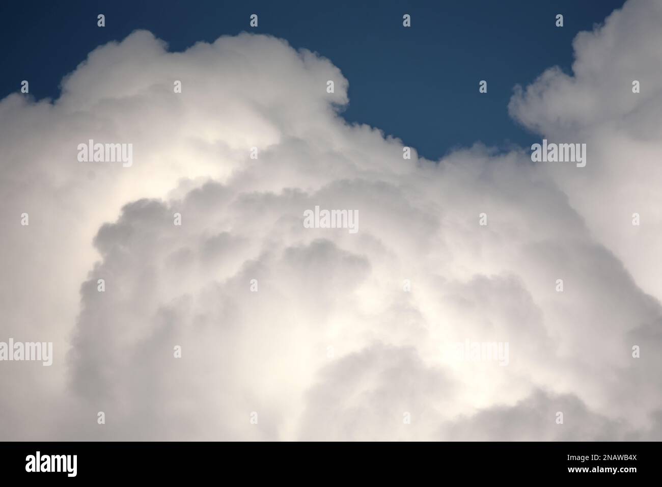 Nuvole bianche Foto Stock
