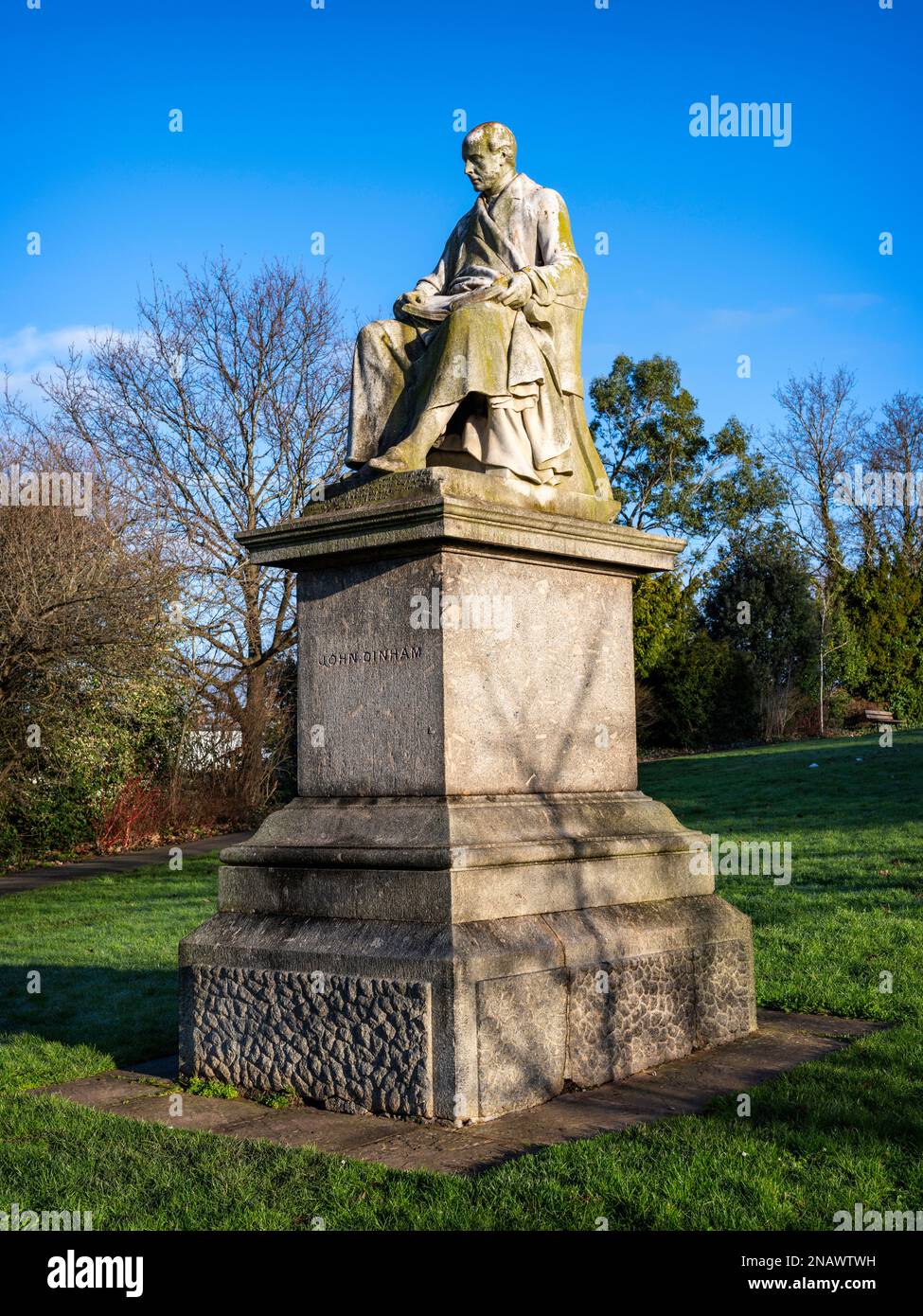 Statua del filantropo Sir John Dinham, di e B Stephens, a Northernhay Gardens, Exeter, Devon, Regno Unito. Foto Stock