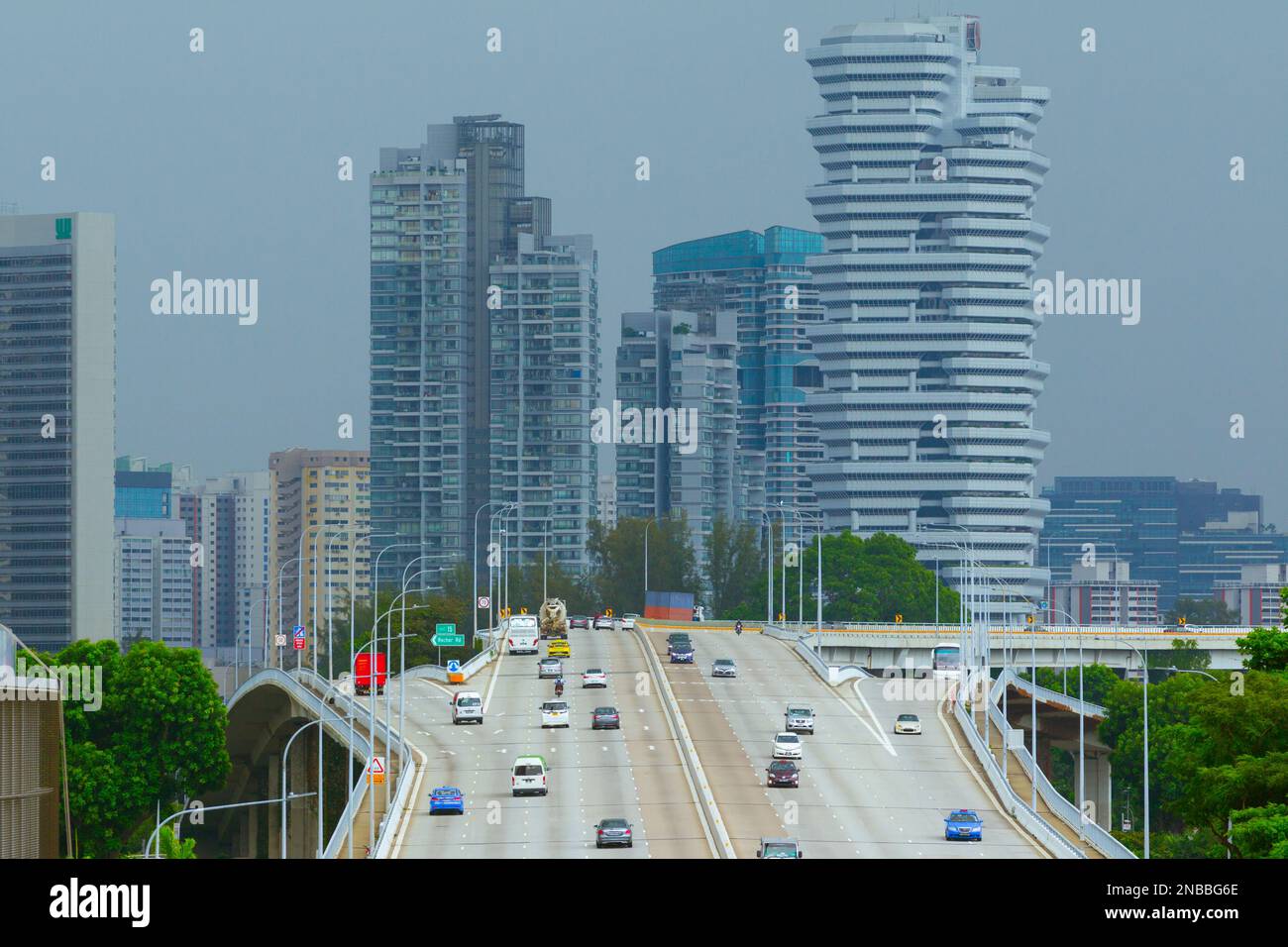 Traffico sul ponte Benjamin Sheares a Singapore. Foto Stock