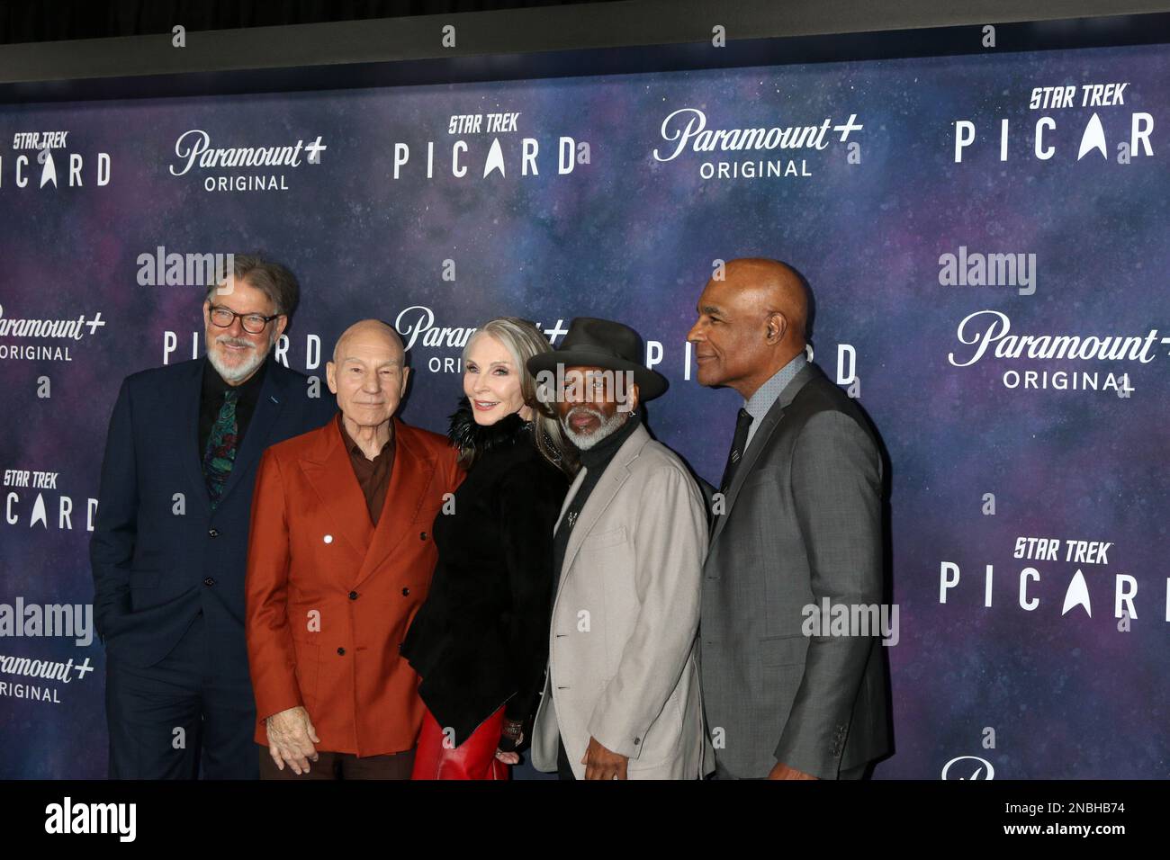 LOS ANGELES - 9 FEBBRAIO: Levar Burton, Jeri Ryan, Jonathan Frakes, Michelle Hurd, Sir Patrick Stewart, Gates McFadden, Michael Dorn alla prima di Picard Season Three al TCL Chinese Theater IMAX il 9 febbraio 2023 a Los Angeles, California Foto Stock