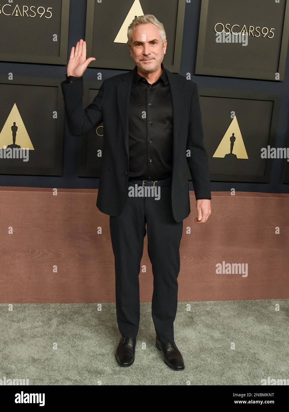 13 febbraio 2023, Beverly Hills, California, USA: Alfonso CuarÃ³n partecipa all'Academy Awards 2023 Oscar Nominee Luncheon. (Credit Image: © Billy Bennight/ZUMA Press Wire) SOLO PER USO EDITORIALE! Non per USO commerciale! Foto Stock