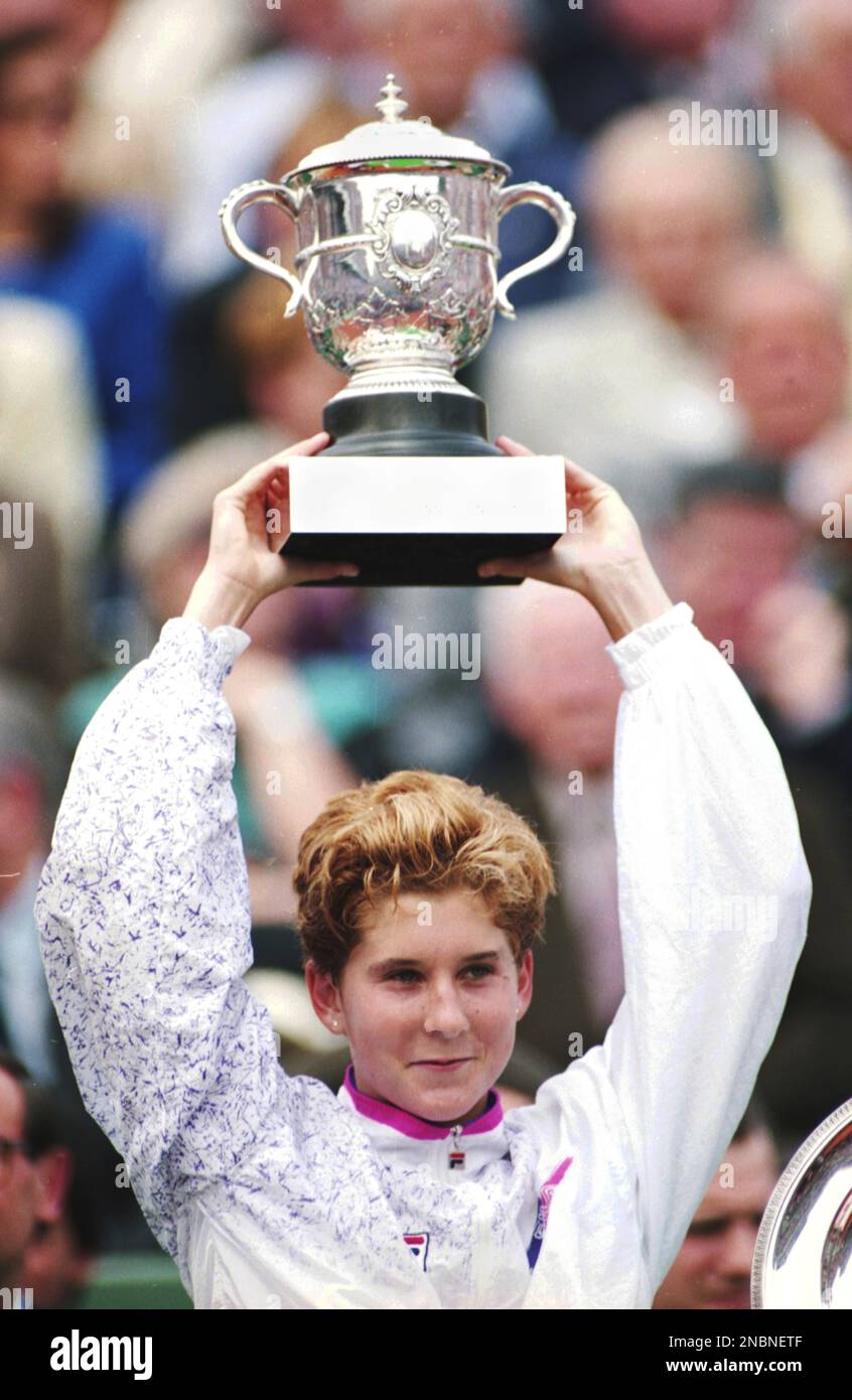Campionato francese di tennis Open 1991, Roland Garros Club, Parigi, Francia Monica Seles Ladies Champion Foto di Tony Henshaw Foto Stock