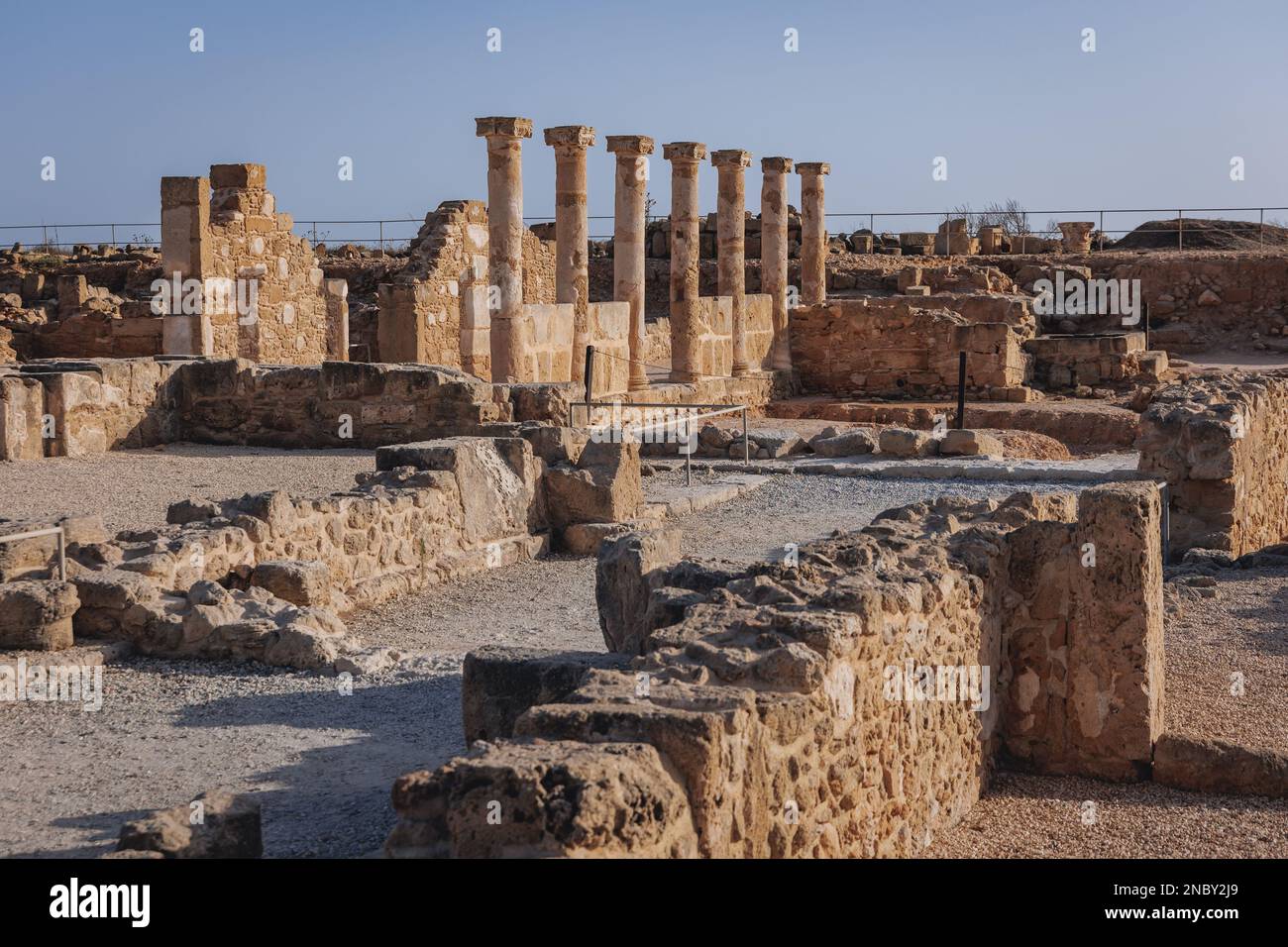 Rovine della casa di Theseus villa nel Parco Archeologico di Paphos a Paphos città, isola di Cipro paese Foto Stock