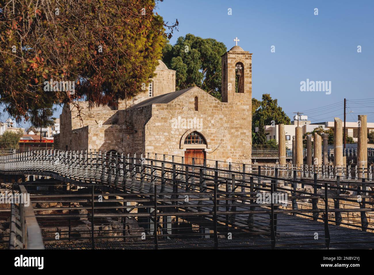 Agia Kyriaki Chiesa Chrysopolitissa in Chrysopolitissa complesso archeologico nella città di Paphos, paese isola di Cipro Foto Stock