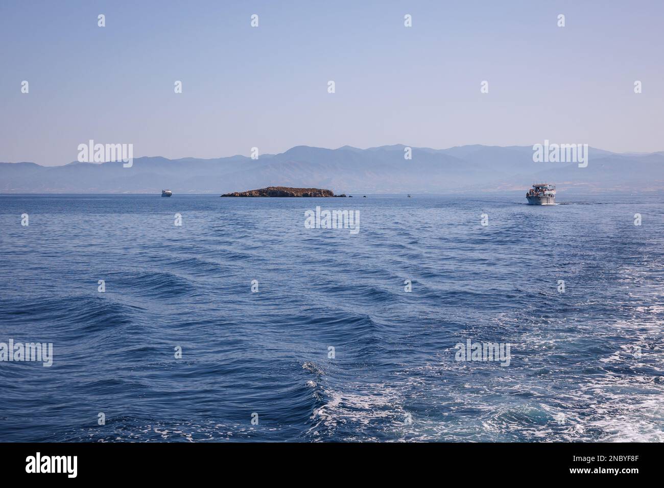 Isola di Agios Georgios sulle rive della penisola di Akamas, nella regione di Cipro Foto Stock