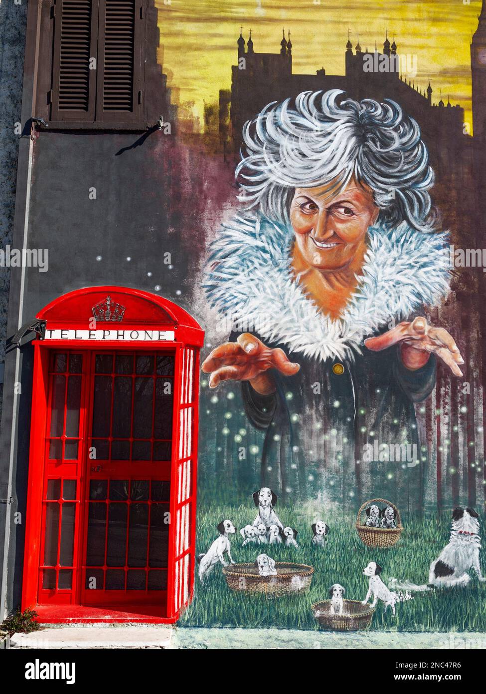 Sant'Angelo di Roccalvecce (Italia, Viterbo), chiamata anche "terra delle fiabe" perché sono i murales delle fiabe più famose al mondo Foto Stock