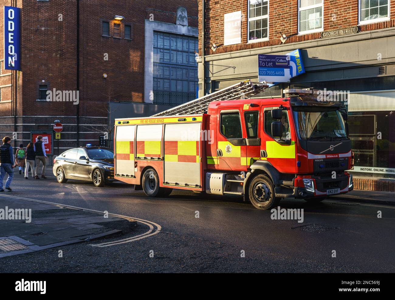 I vigili del fuoco assistono a un incidente nel centro di Oxford. Foto Stock