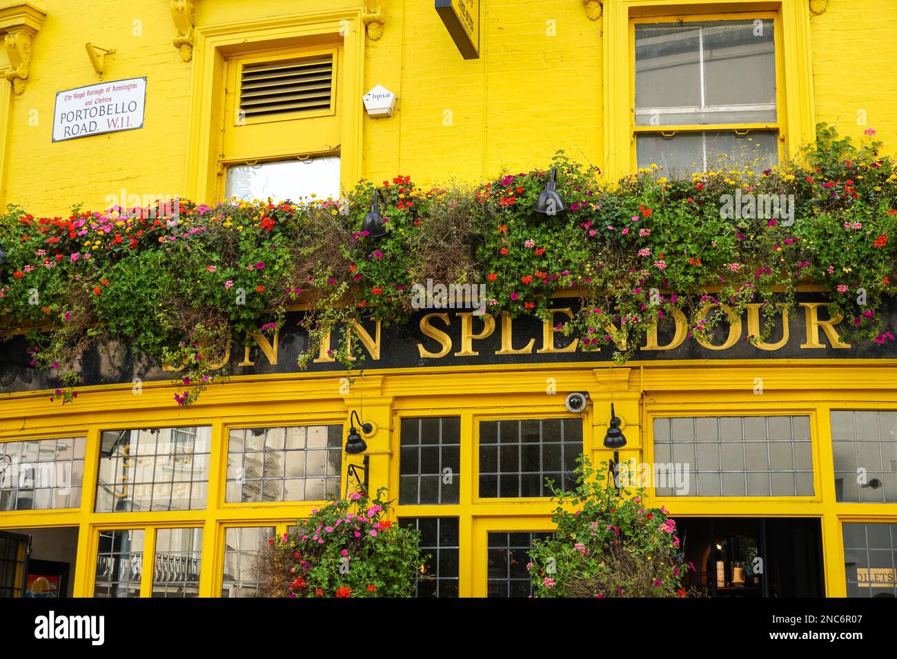 The Sun in Splendour pub in Portobello Road, Londra Inghilterra Regno Unito Regno Unito Foto Stock