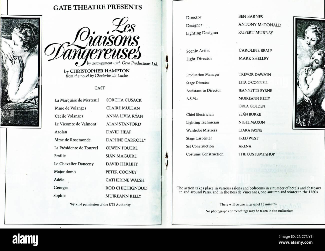 La lista Cast per la produzione 1987 di Les Liaisons Dangereuses, di Christopher Hampton, al Gate Theatre, Dublino, Irlanda. Direttore ben Barnes. Foto Stock