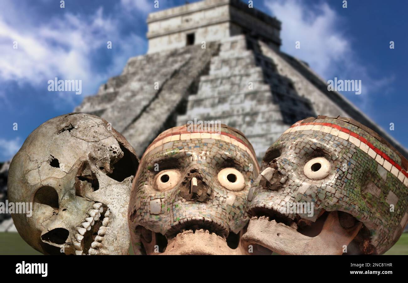 A Chichen Itza si tennero cerimonie religiose che erano molto importanti per i Maya e includevano sacrifici umani come offerte agli dei. Foto Stock