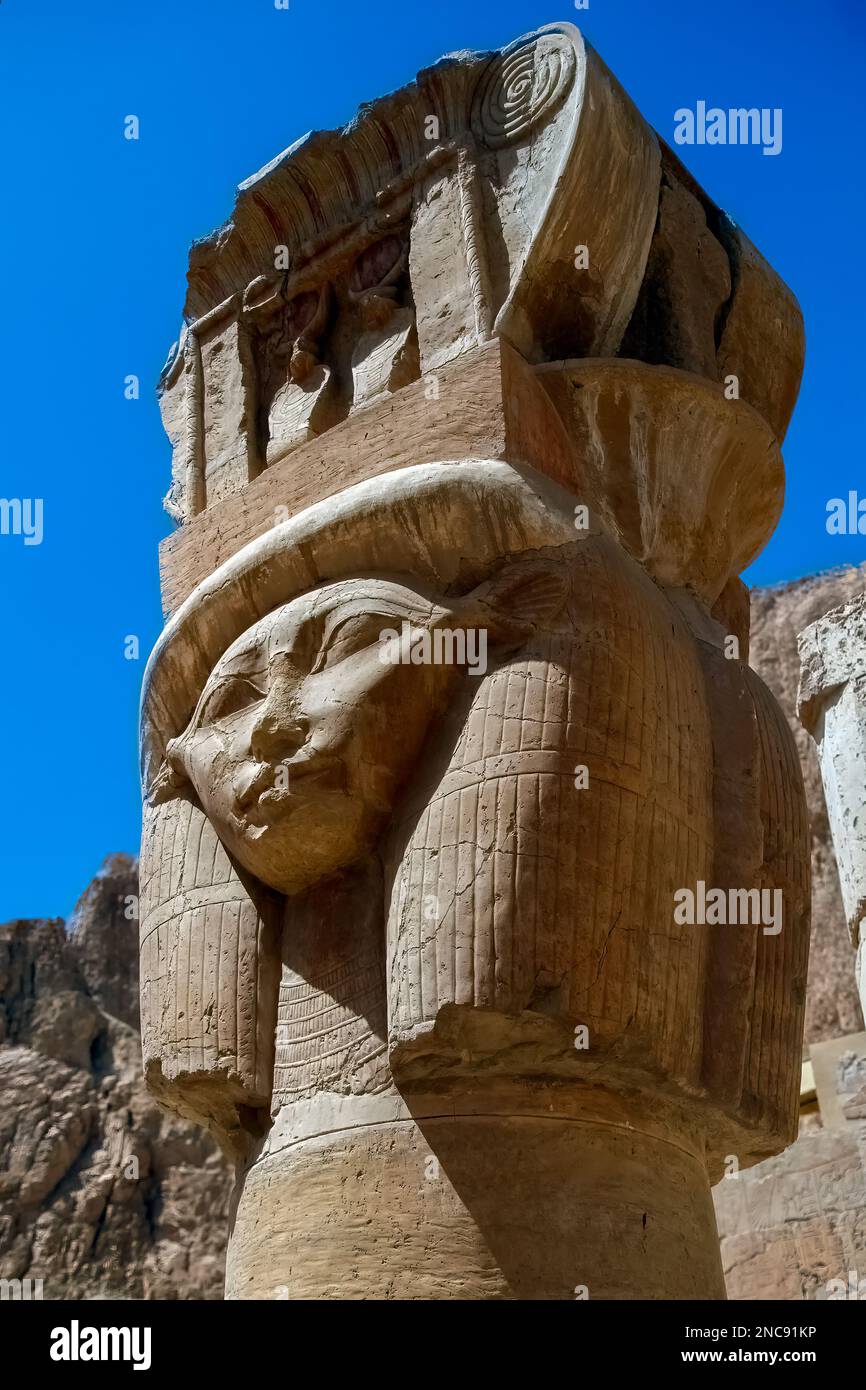 Valle delle Regine, Luxor, Egitto. Tempio mortuario della regina Hatshepsut, 26th marzo 2013 DavidSmith/AlamyContributor Foto Stock