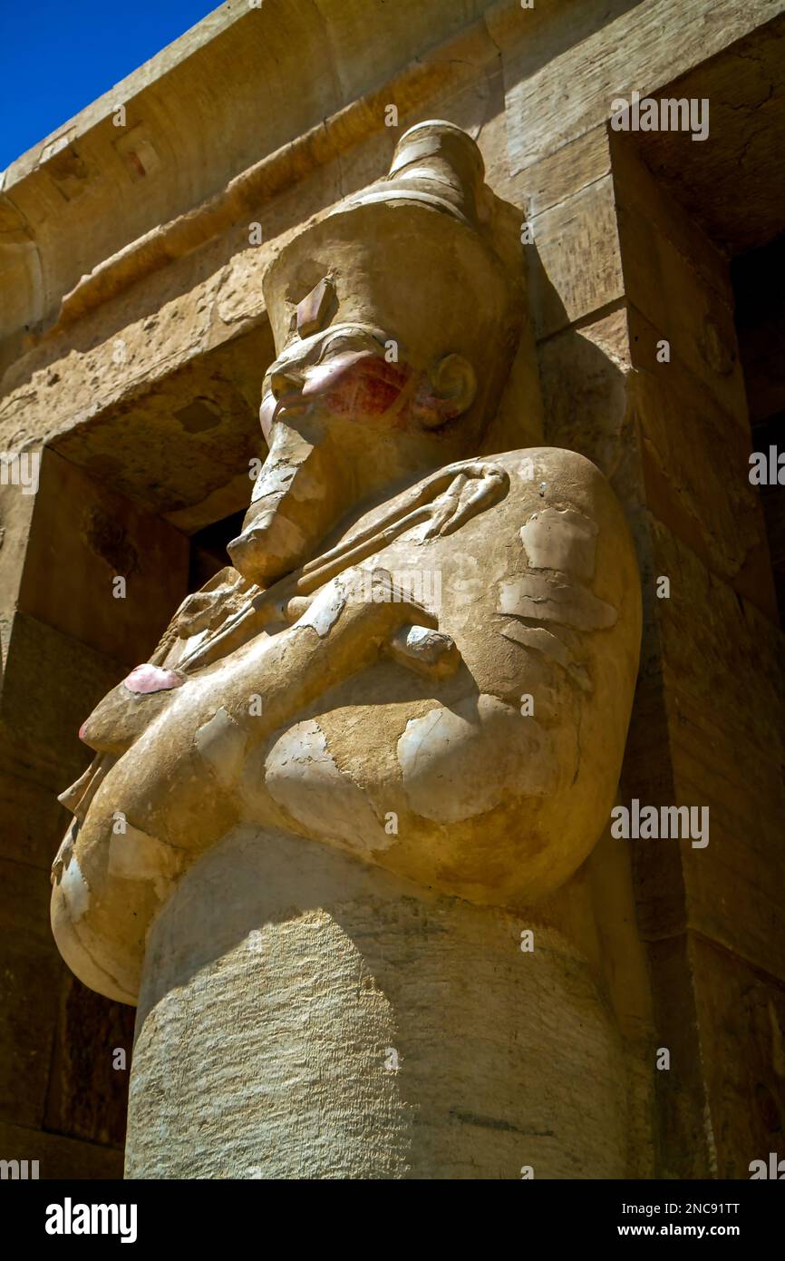 Valle delle Regine, Luxor, Egitto. Tempio mortuario della regina Hatshepsut, 26th marzo 2013. DavidSmith/AlamyContributor Foto Stock