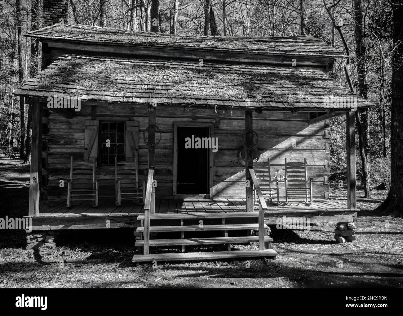 Una vecchia cabina rustica degli inizi del 19th ° secolo, era della guerra civile in Callaway Gardens, Georgia Foto Stock