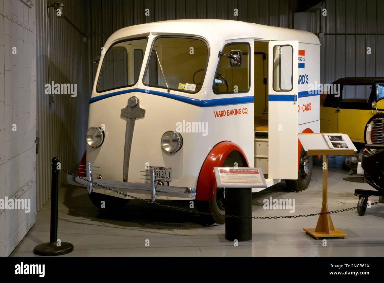 1940 consegna del cavallo bianco immagini e fotografie stock ad alta