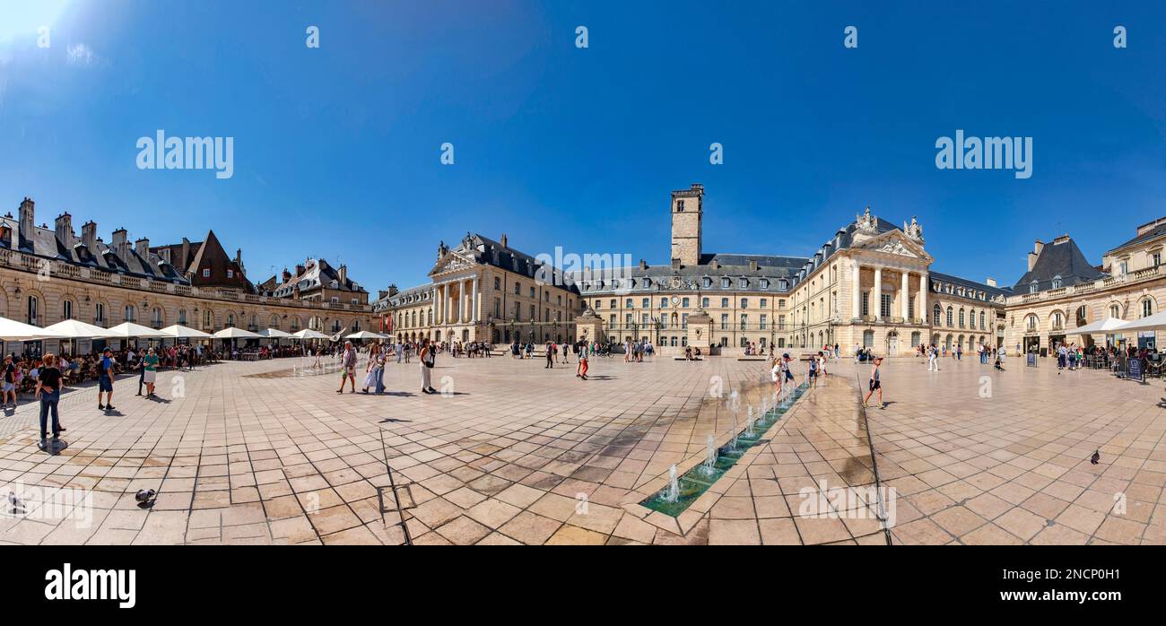 Palais des Ducs et des États de Bourgogne, Place de la Libération Foto Stock