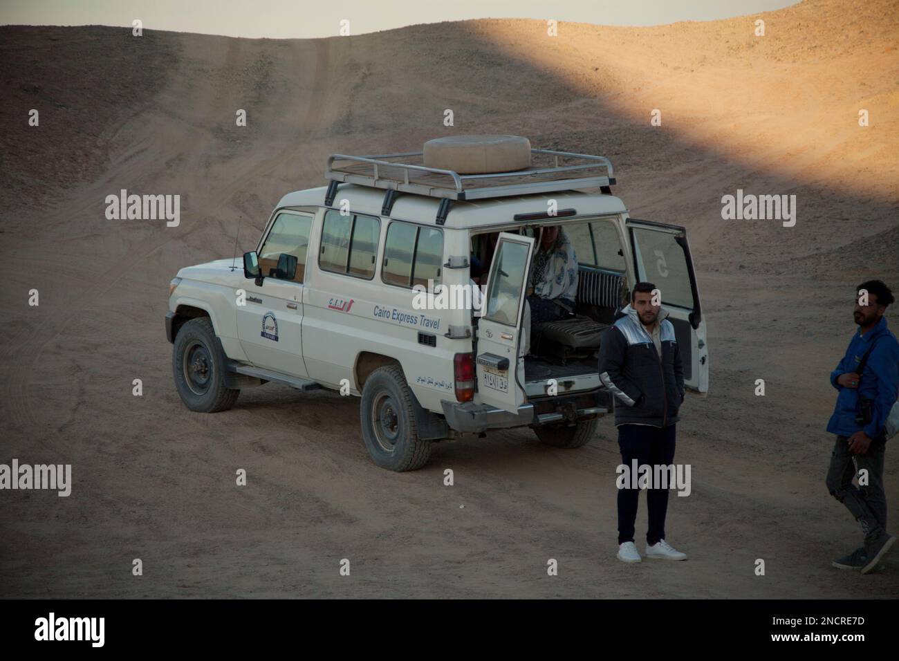 Escursione turistica in jeep safari - deserto, Egitto Foto Stock