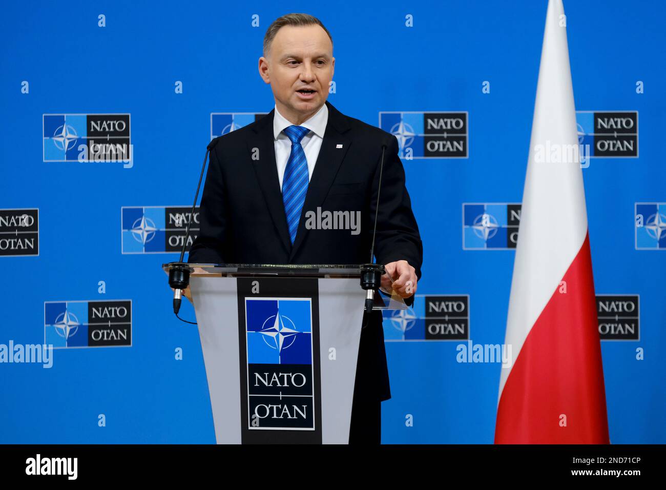 Bruxelles, Belgio. 15th Feb, 2023. Il Segretario generale della NATO Jens Stoltenberg e il Presidente polacco Andrzej Duda hanno tenuto una conferenza stampa presso la sede della NATO a Bruxelles, in Belgio, il 15 febbraio 2023. Credit: ALEXANDROS MICHAILIDIS/Alamy Live News Foto Stock