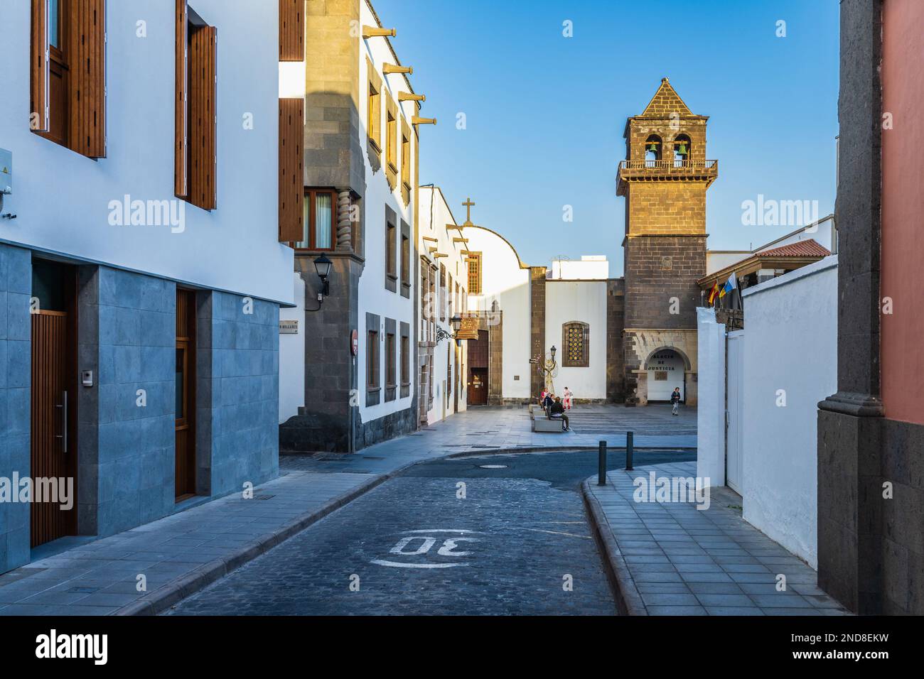 Las Palmas, Spagna, 26 dicembre 2022. Strada nella città di Las Palmas a Gran Canaria, Spagna. Foto Stock