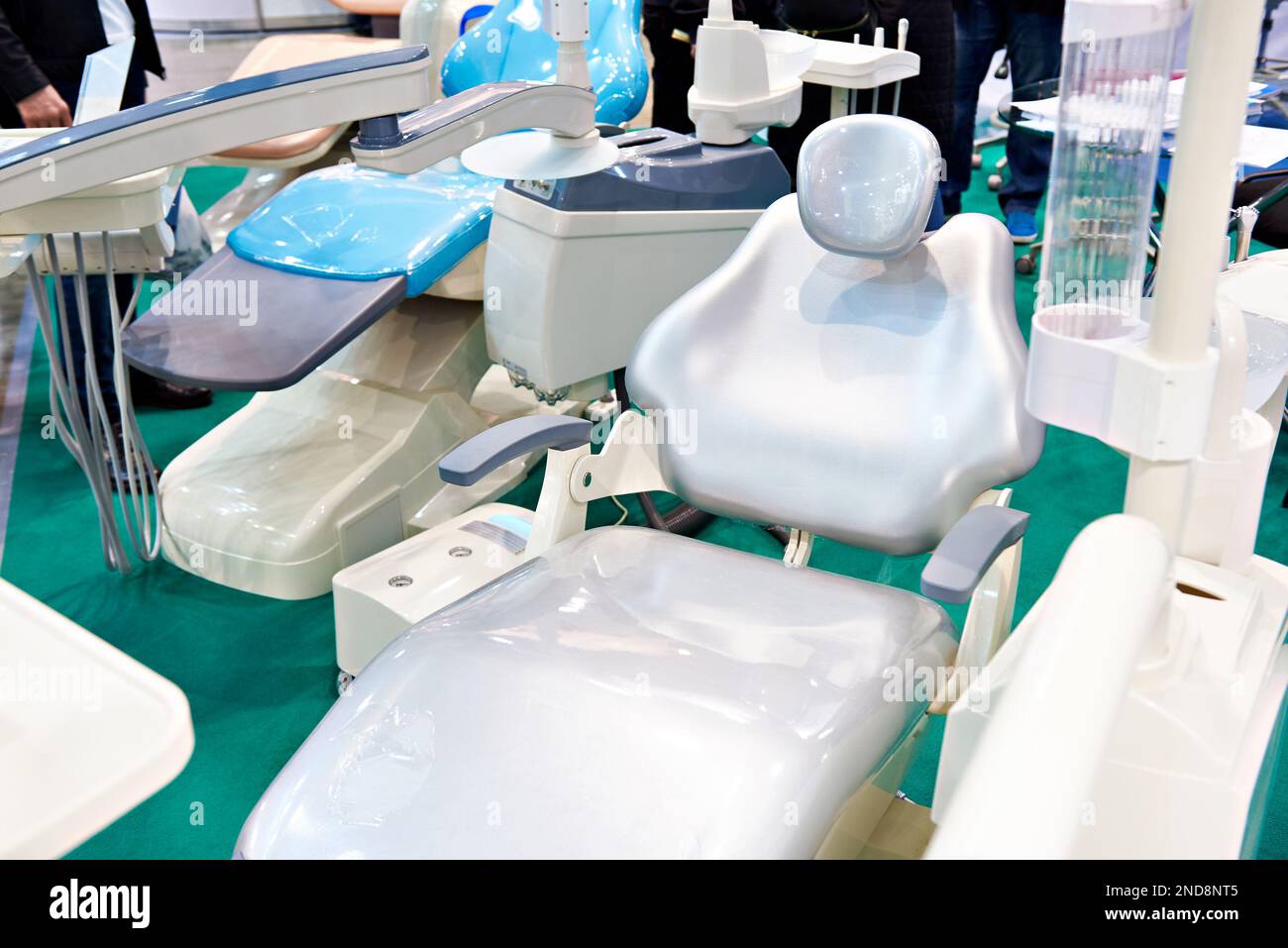 Sedia e strumenti sul posto di lavoro stomatologia Foto Stock