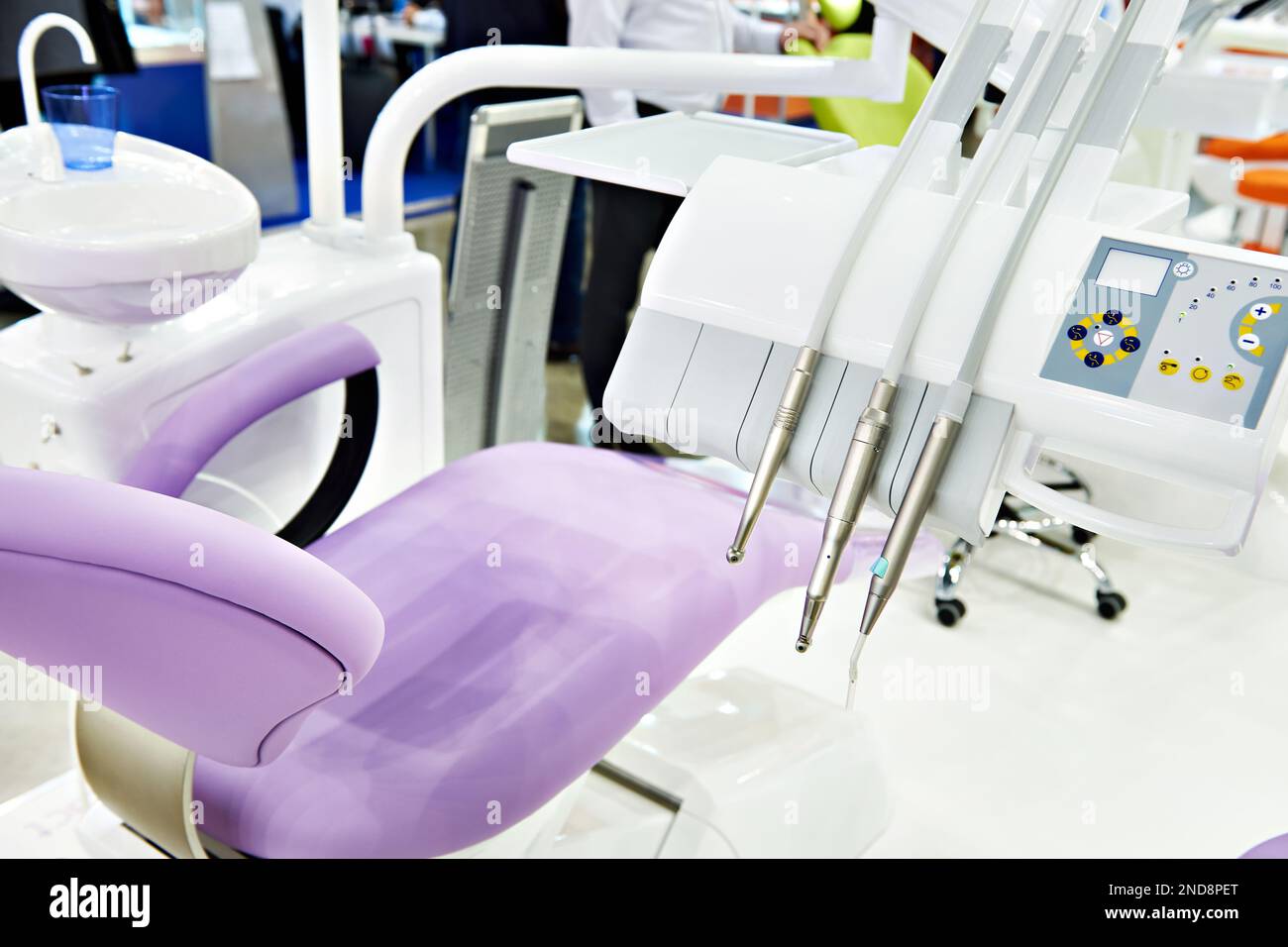 Sedia e strumenti sul posto di lavoro stomatologia Foto Stock