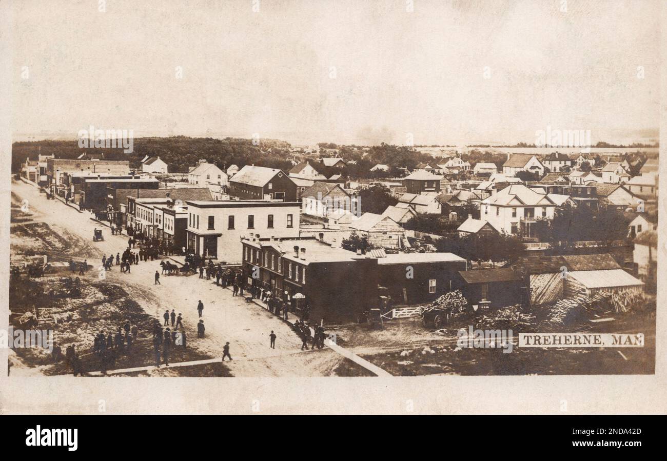 Treherne Manitoba Canada, vista della città da birdseye, circa 1906 cartolina. fotografo non identificato Foto Stock