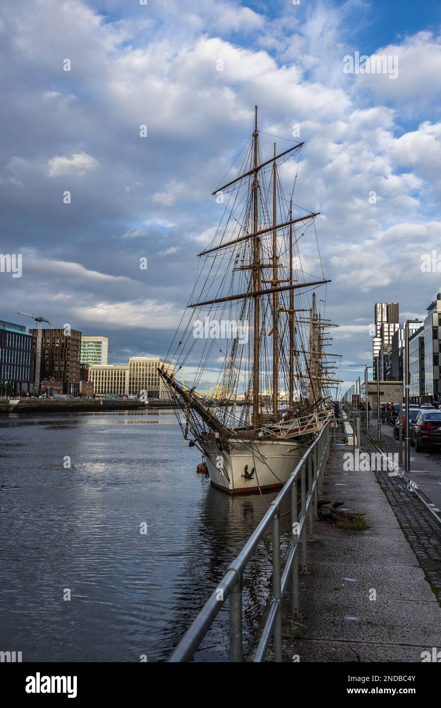 Dublino sul fiume liffey Foto Stock