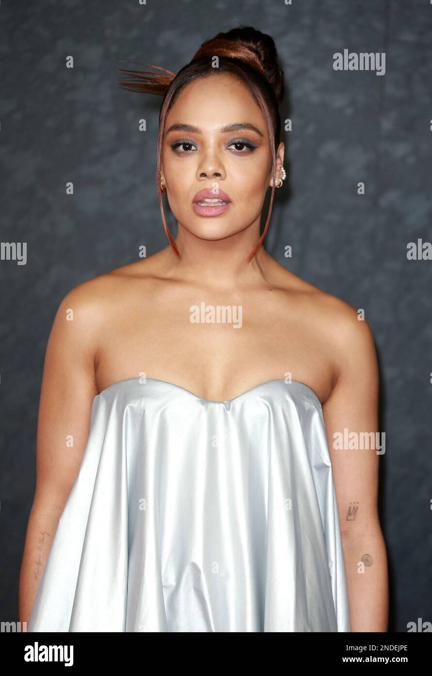 Tessa Thompson partecipa alla prima europea di 'Creed III' a Cineworld Leicester Square a Londra, Inghilterra. Foto Stock