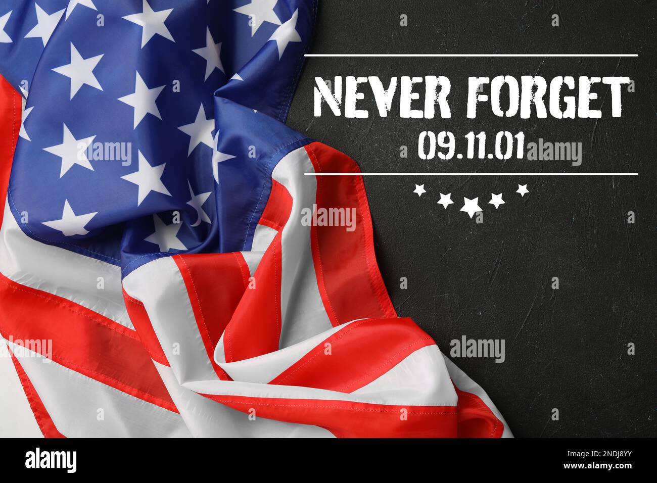 Memorial Day. Bandiera americana su tavolo nero, vista dall'alto Foto Stock