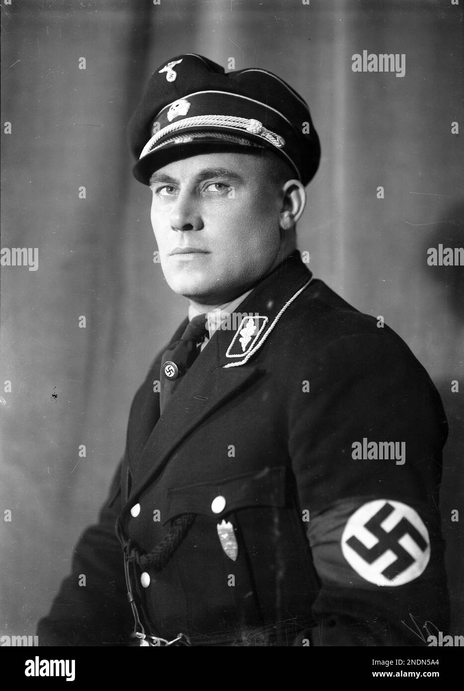 Ritratto membro del partito nazista Wilhelm Rediess più tardi SS e capo della polizia durante l'occupazione tedesca della Norvegia durante la seconda guerra mondiale. Foto Stock