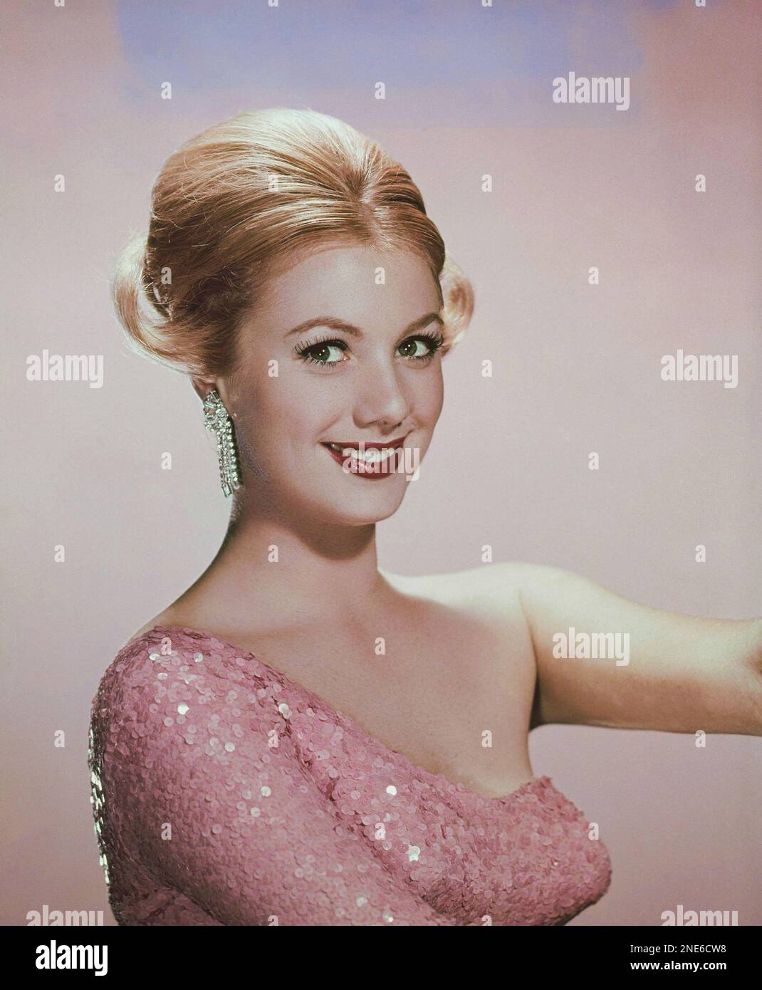 Actress and singer Shirley Jones is shown in 1965. (AP Photo) Foto Stock