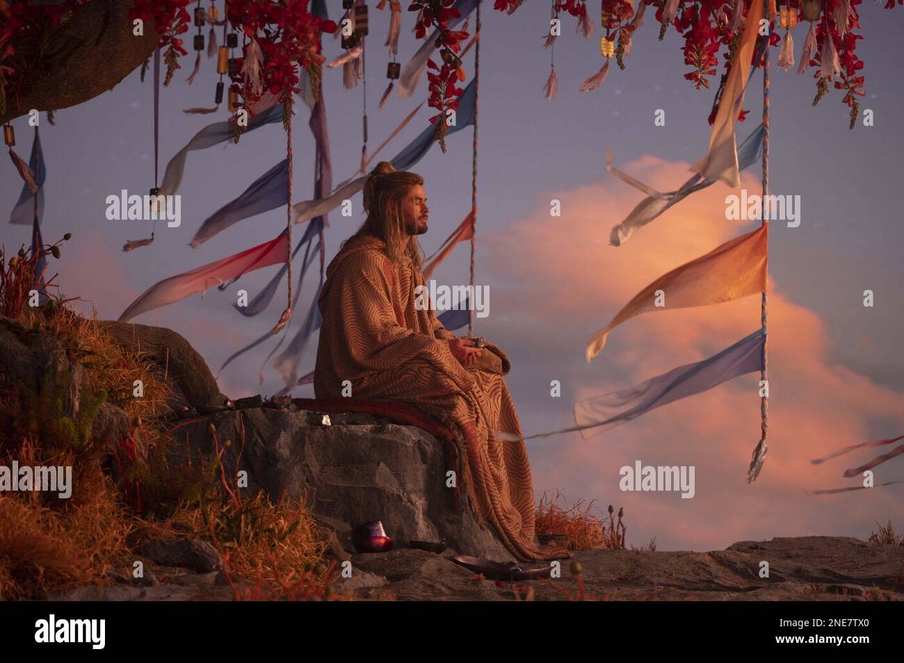 THOR: LOVE AND THUNDER (2022) CHRIS HEMSWORTH TAIKA WAITITI (DIR) WALT DISNEY STUDIOS MOTION PICTURES/MOVIESTORE COLLECTION Foto Stock