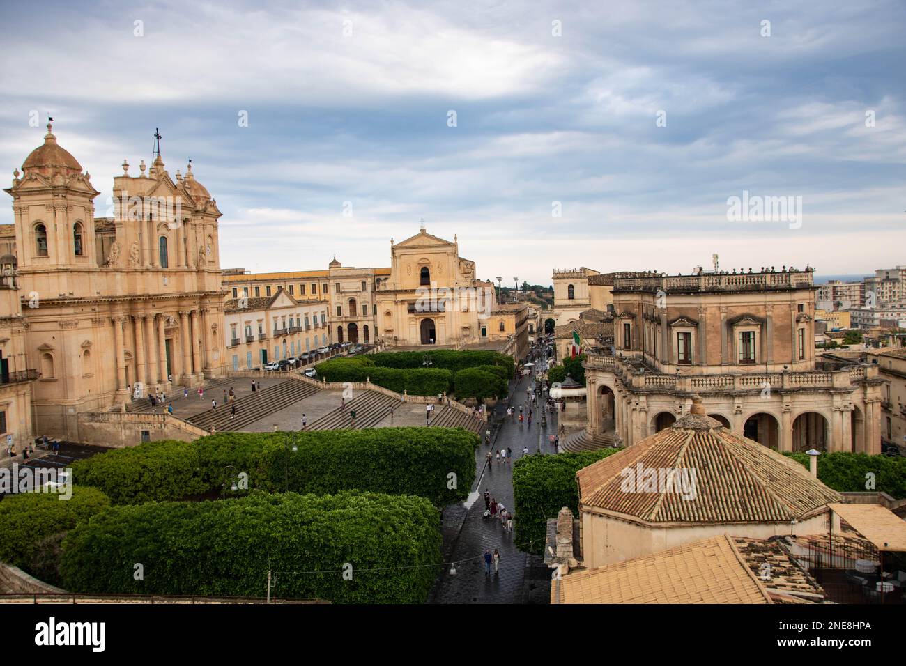 A noto, Italia, il 08-01-22, la Cattedrale di San Nicola vista dal campanile di San Carlo Borromeo Foto Stock