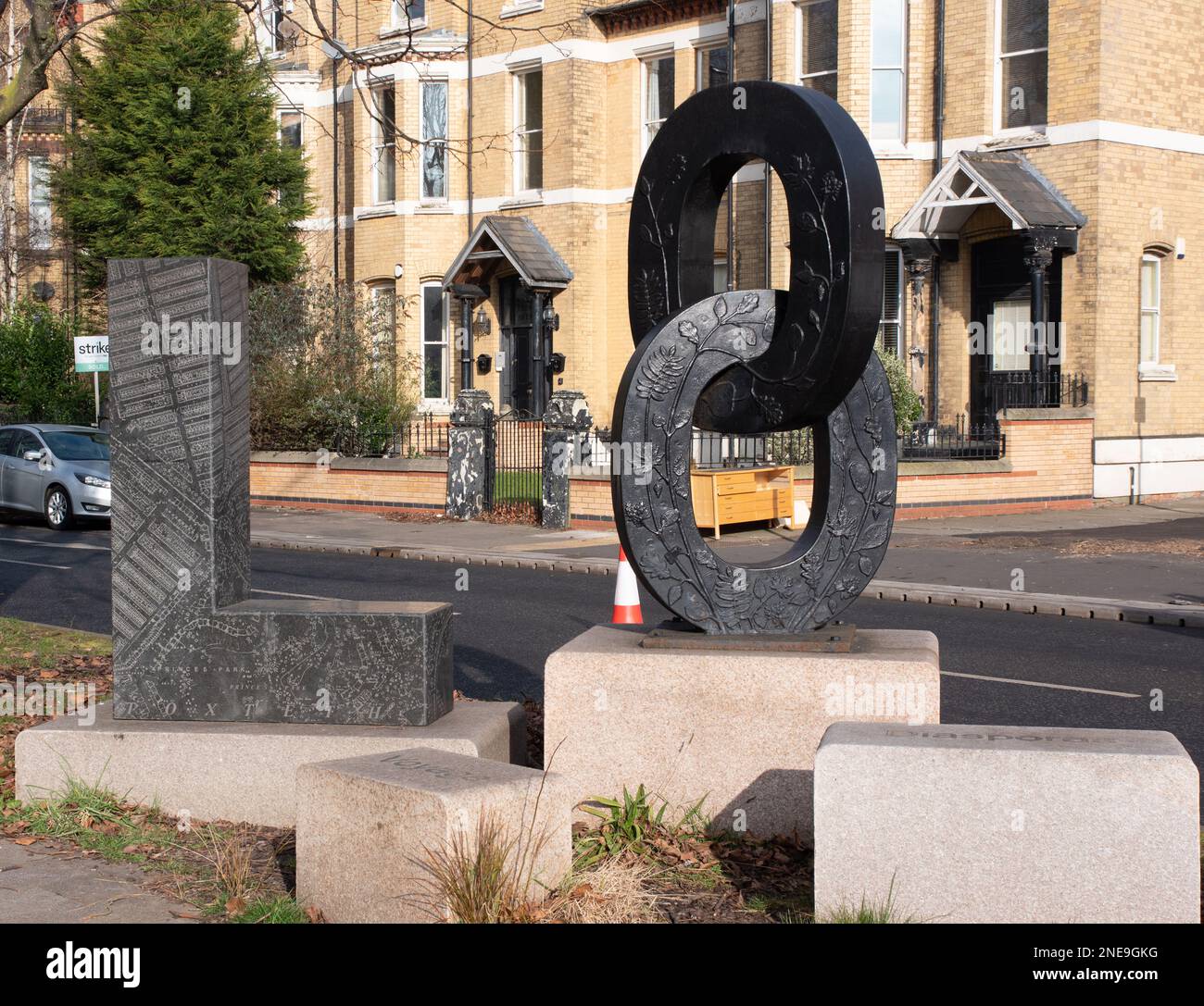 Liverpool L8 monumento alla comunità di Toxteth e la migrazione all'interno della città Foto Stock