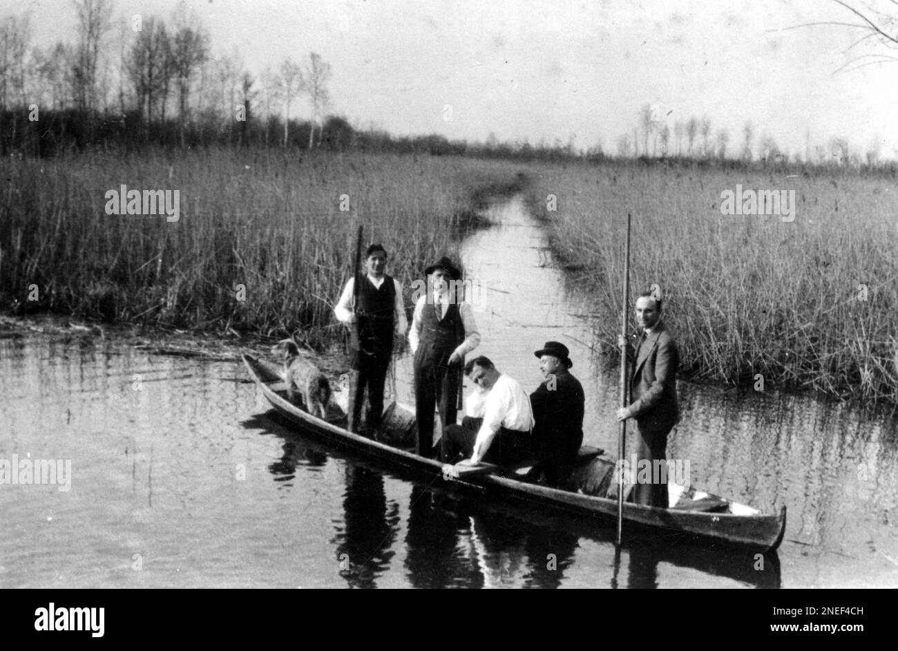 Agricoltura e allevamento in Lombardia - Battuta di caccia (anni 30) Foto Stock