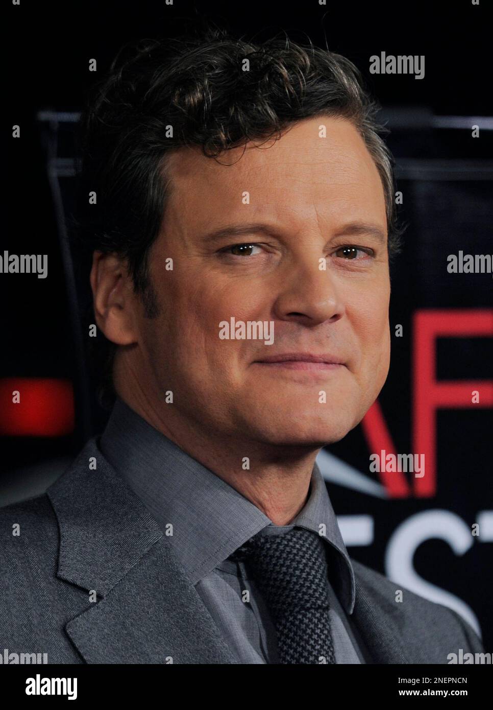 Colin Firth, star of "A Single Man," arrives at the premiere of the film at AFI Fest 2009 in Los Angeles, Thursday, Nov. 5, 2009. (AP Photo/Chris Pizzello) Foto Stock