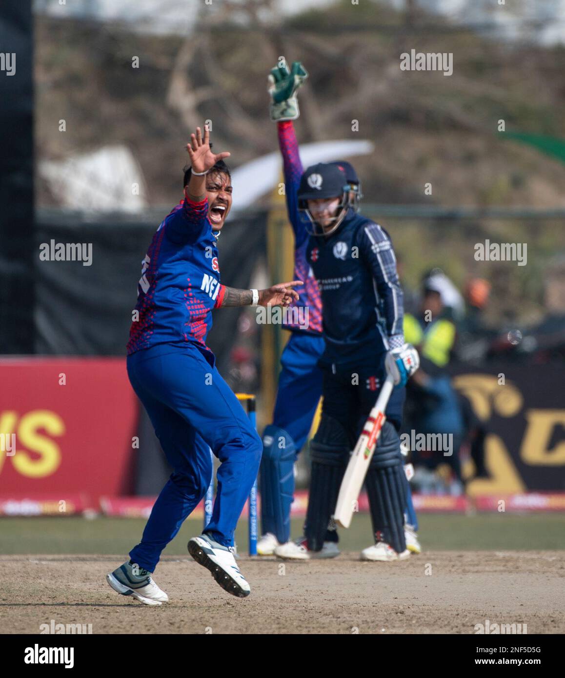 ICC Div 2, Nepal. , . La Scozia sfida il Nepal nel secondo gioco della Cricket World Cup League 2 maschile della ICC alla Tribhuvan University International Cricket Ground, Kathmandu, Nepal. Credit: Ian Jacobs/Alamy Live News Foto Stock