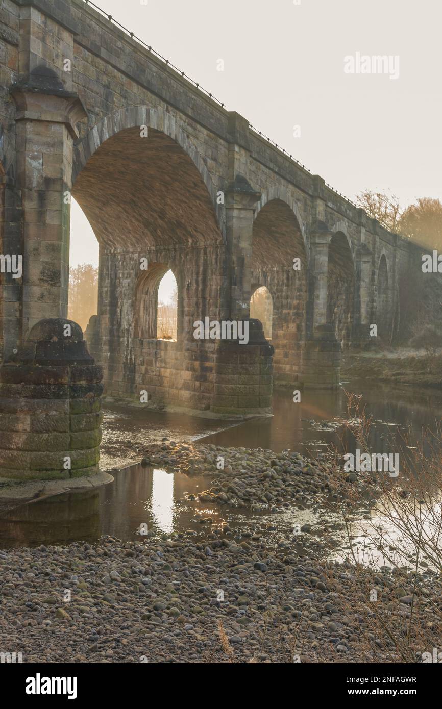 Il fiume South Tyne a Alston Arches, Haltwhistle, Northumberland Foto Stock