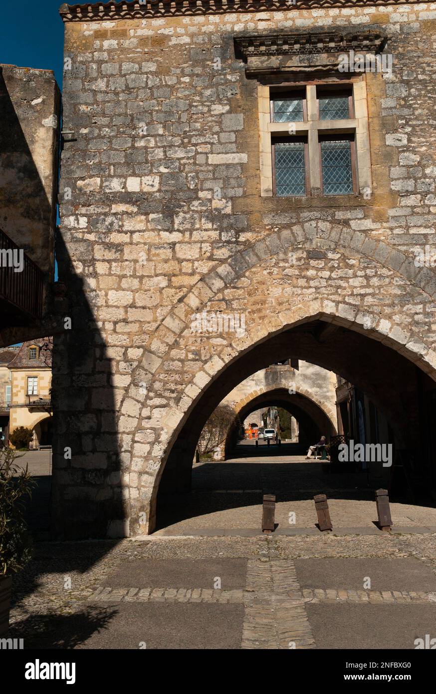 Arcade coperta, Place des Cornières, Monpazier, Dordgne Dipartimento, Francia Foto Stock