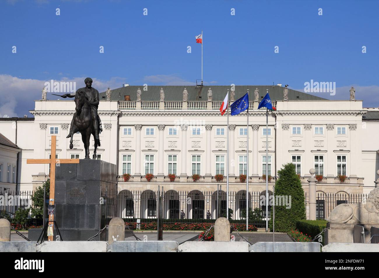 VARSAVIA, POLONIA - 8 SETTEMBRE 2010: Palazzo Presidenziale a Varsavia. È la residenza ufficiale del capo di stato e presidente della Polonia. Foto Stock