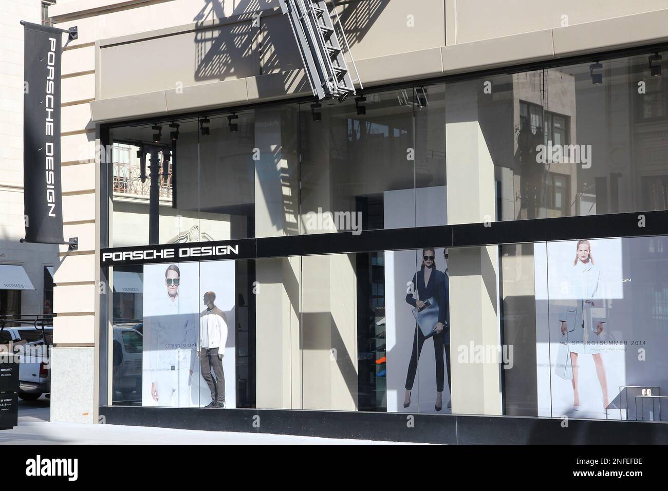 SAN FRANCISCO, USA - 8 APRILE 2014: Negozio di moda di lusso Porsche Design a San Francisco, USA. Il marchio della moda è di proprietà di Porsche AG. Foto Stock