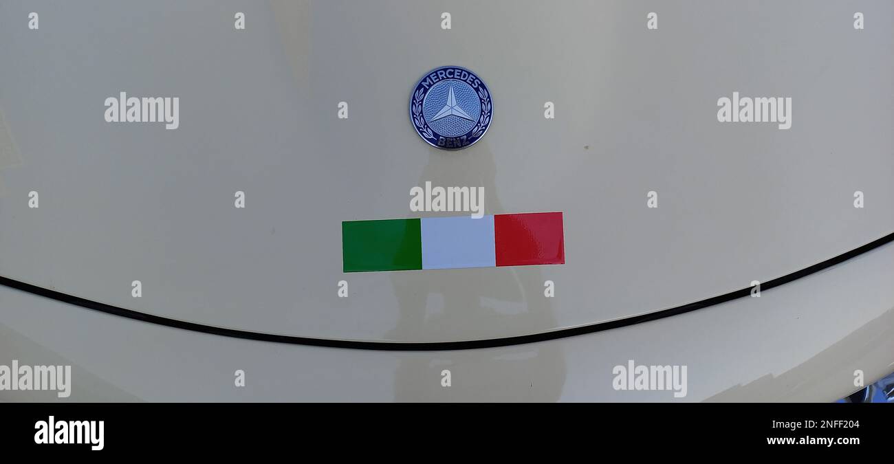 Mercedes Benz auto mascotte, mascotte auto, ornamento cofano, ornamento cofano, tappo radiatore, mascotte per motori, emblema per auto, Foto Stock