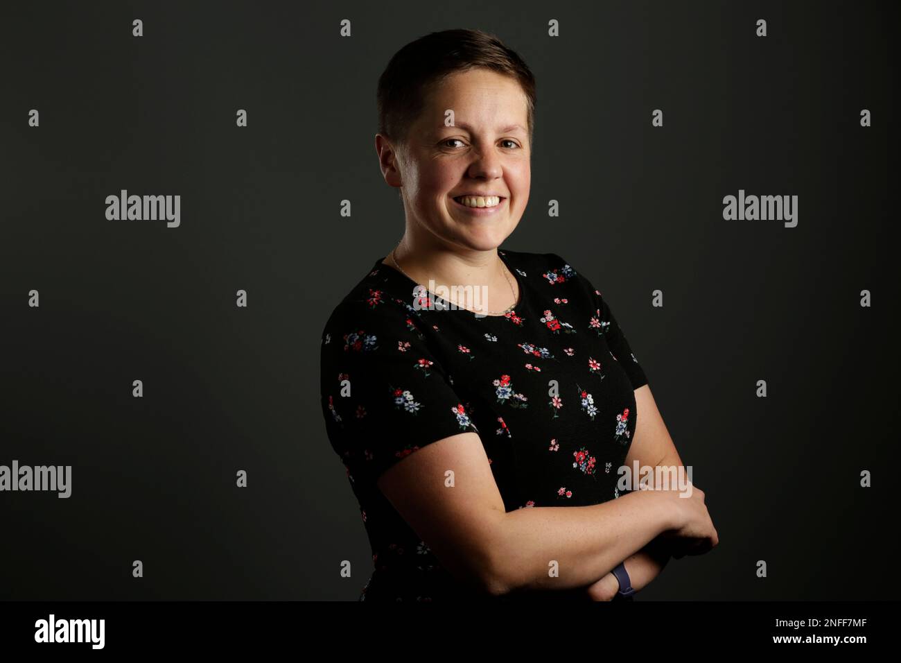 Ritratto in studio di Kirsty Blackman MP, politico SNP Foto Stock