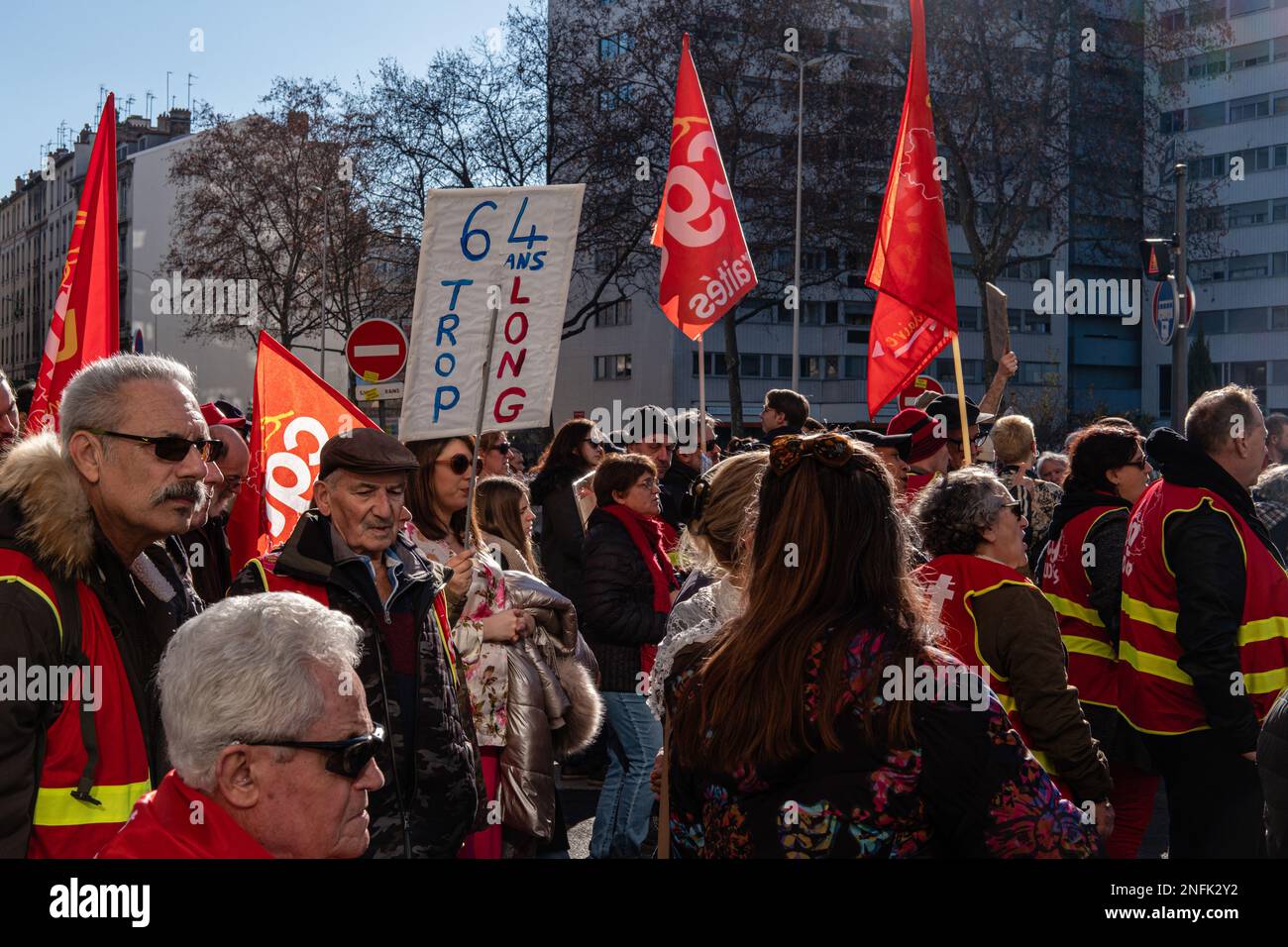Francia, Lione, 2023-02-16. Manifestazione contro la riforma delle pensioni. Fotografia di Franck CHAPOLARD Foto Stock