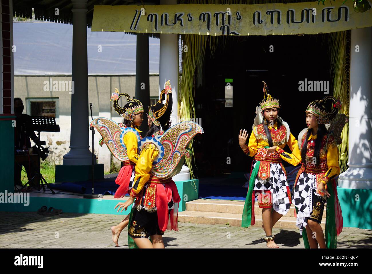 Indonesiano eseguire la danza jaranan pegon Foto Stock