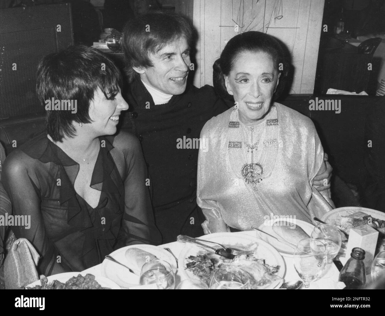 Actress singer Liza Minnelli, left, and and Martha Graham flank Russian ...