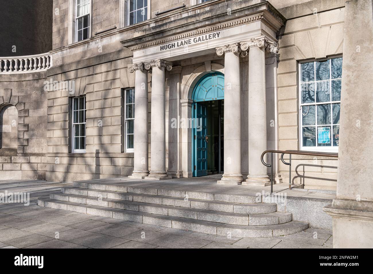 L'ingresso frontale della Galleria Municipale di Arte moderna di Hugh Lane, Dublino, Irlanda Foto Stock