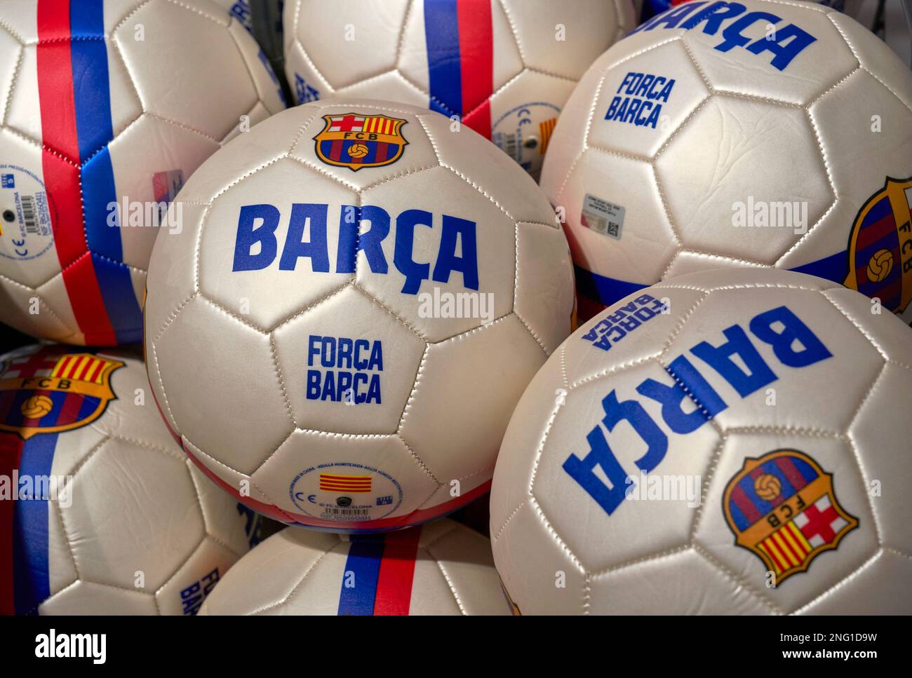 Nel negozio ufficiale del FC Barcelona all'arena Camp Nou Foto Stock