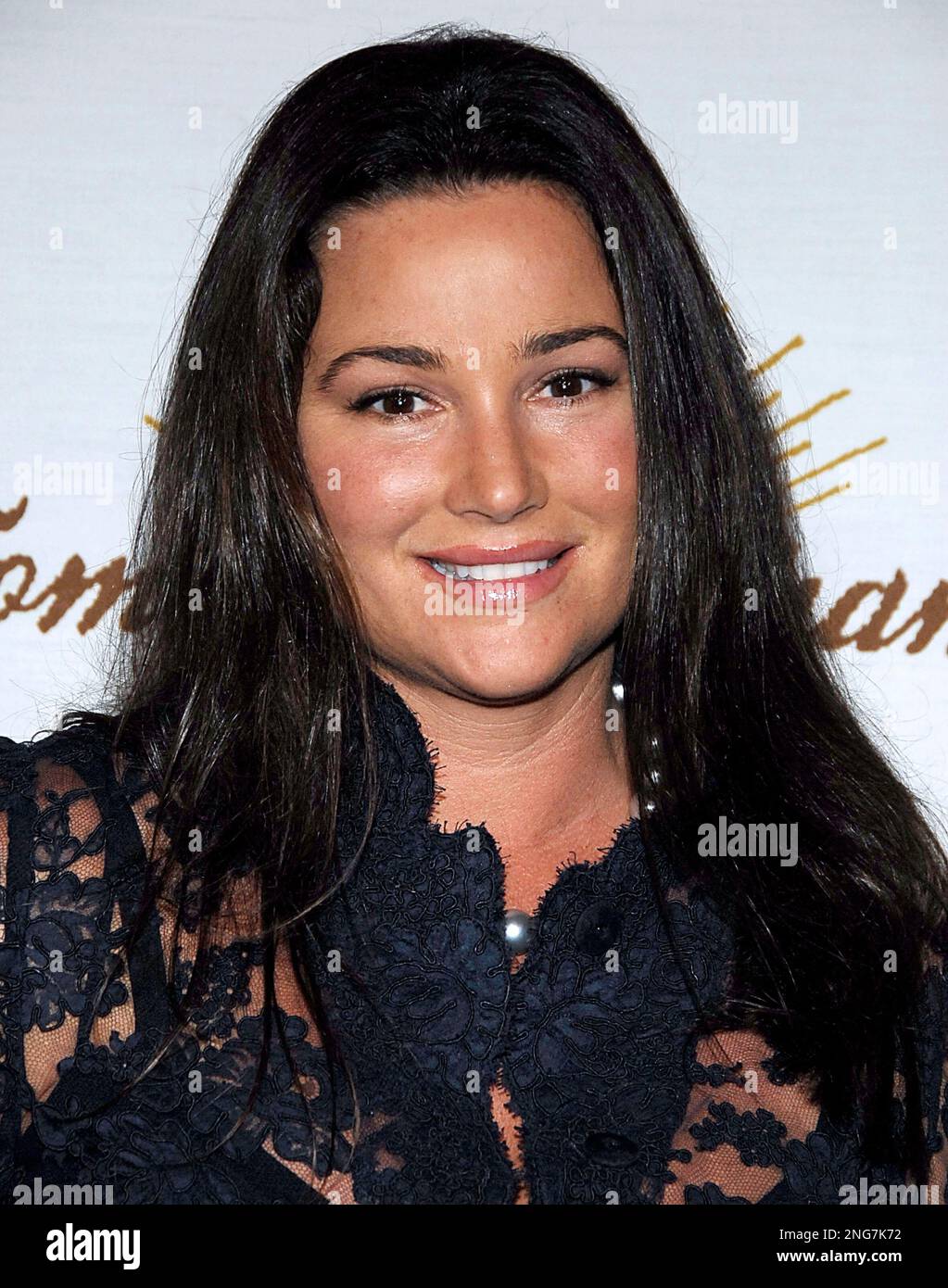 Actress Keely Shaye Smith poses on the press line at the Oceana 2006