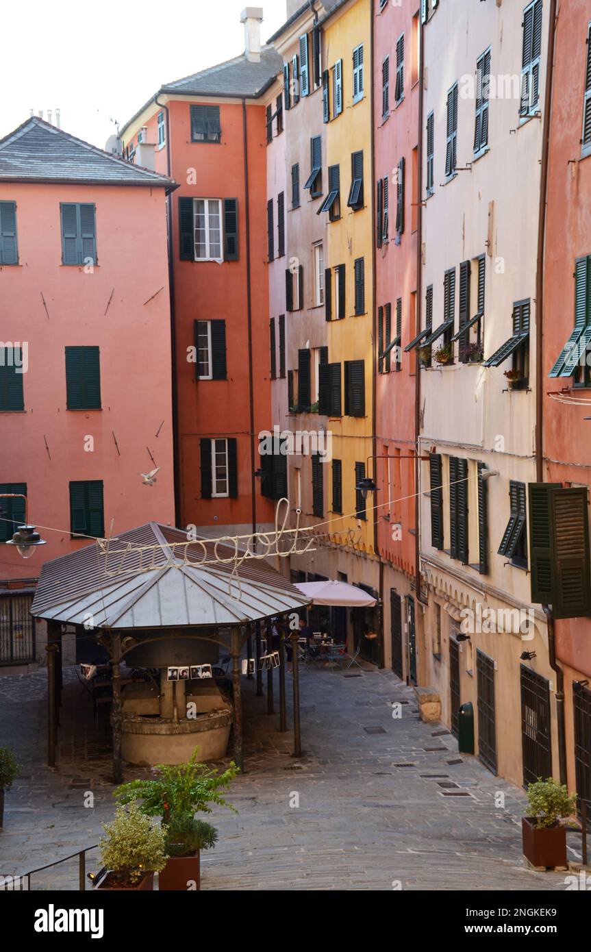Sul retro di una vecchia casa italiana Foto Stock